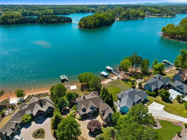 $2,650,000 | 302 Bay Hill Drive, West Union, SC 29696