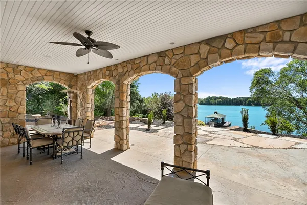 $2,650,000 | 302 Bay Hill Drive, West Union, SC 29696