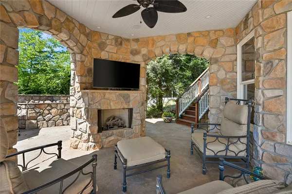 $2,650,000 | 302 Bay Hill Drive, West Union, SC 29696