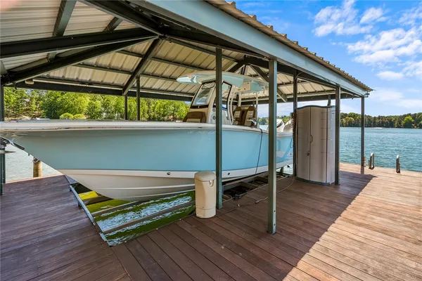 $2,650,000 | 302 Bay Hill Drive, West Union, SC 29696