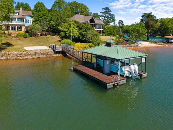 $2,650,000 | 302 Bay Hill Drive, West Union, SC 29696