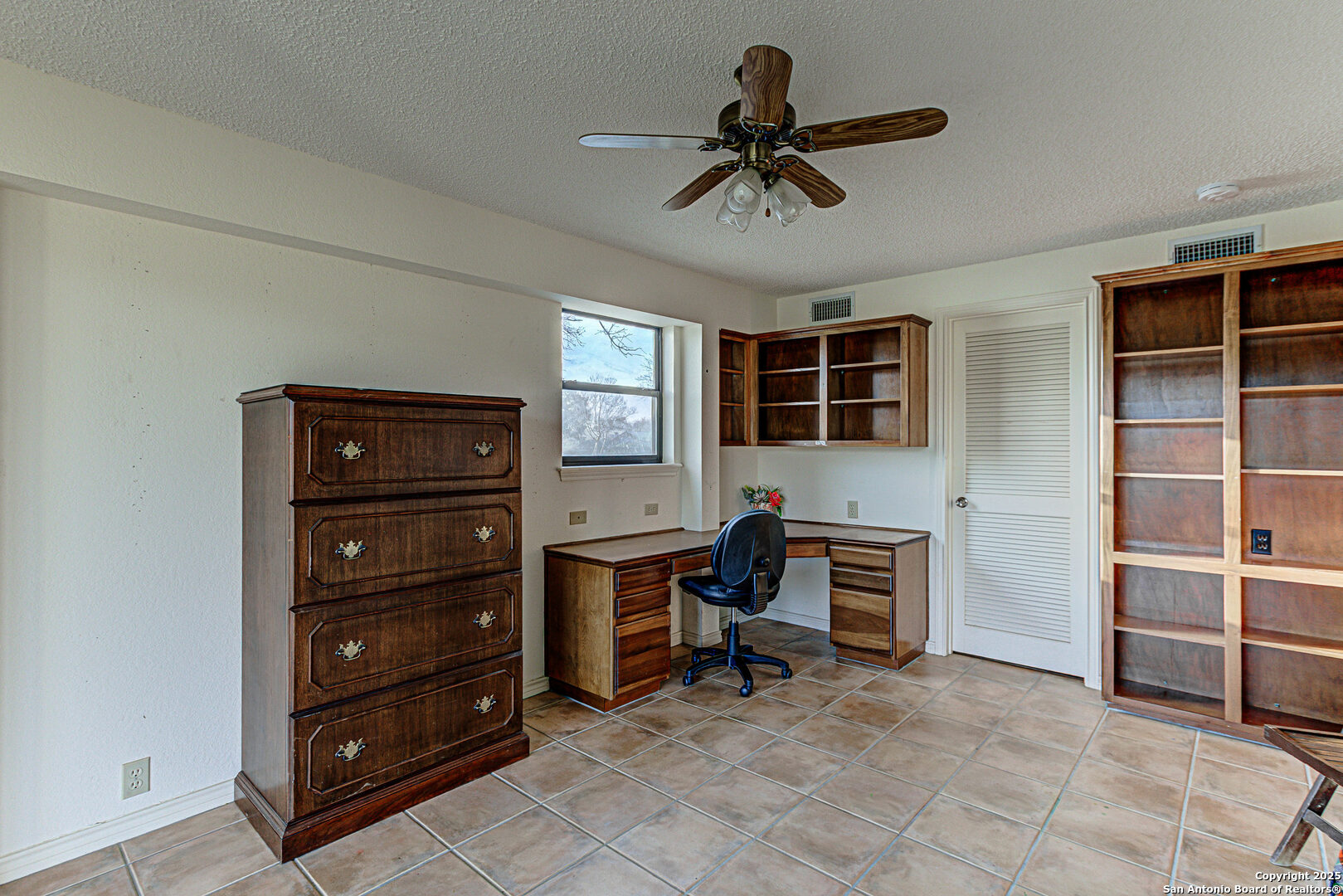 116 D Dawn, Unit D Horseshoe Bay, TX 78657 - Photo 29 of 43 a workspace with furniture and window