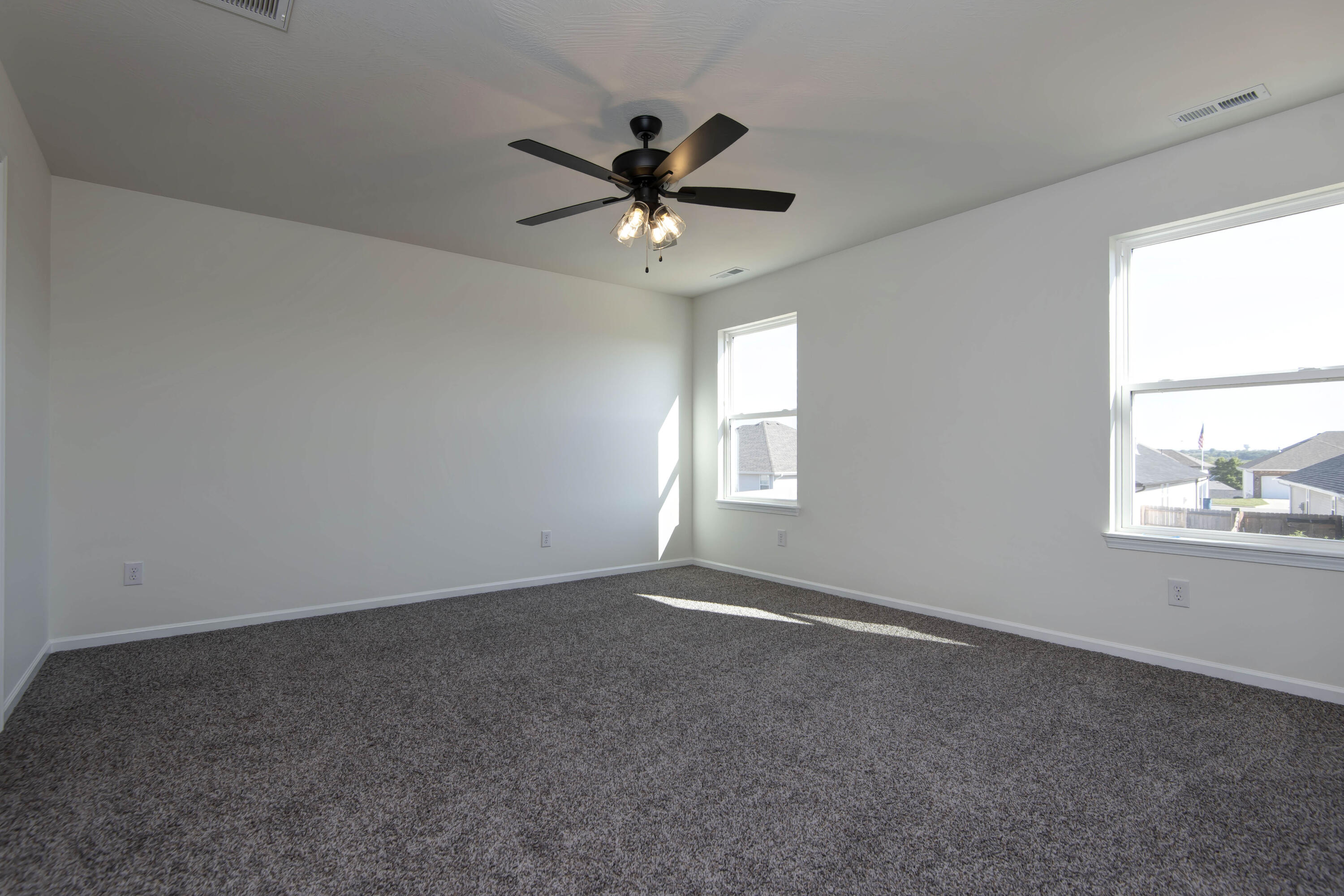 5250 West Josh Street Springfield, MO 65802 - Photo 21 of 25 Primary Bedroom