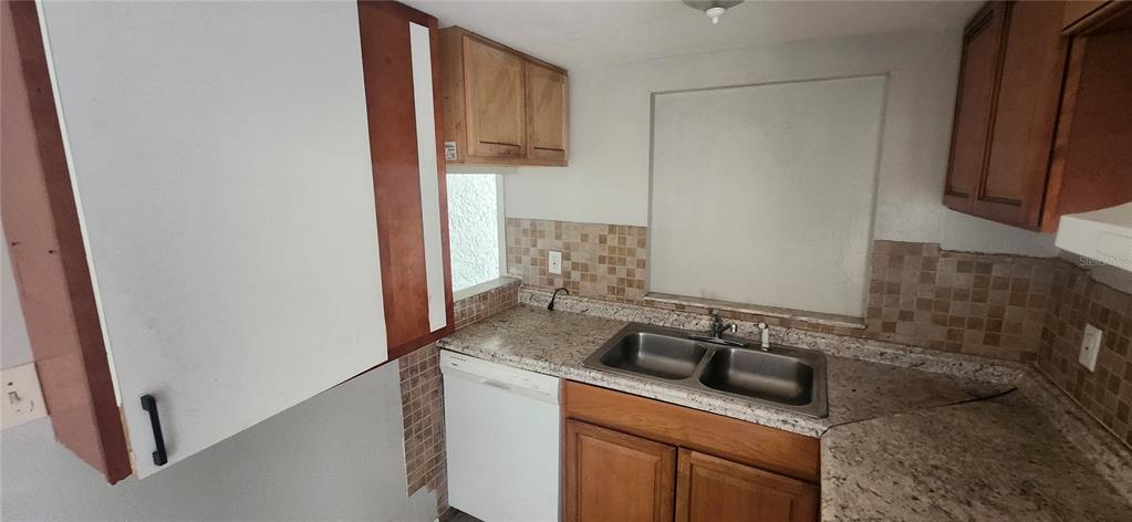 4839 Billy Direct Lane Lutz, FL 33559 - Photo 13 of 51