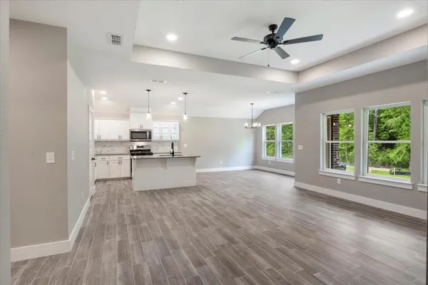$309,560 | 16226 Crossing Circle, Lindale, TX 75771
