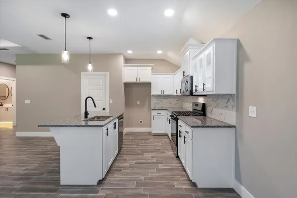 $309,560 | 16226 Crossing Circle, Lindale, TX 75771