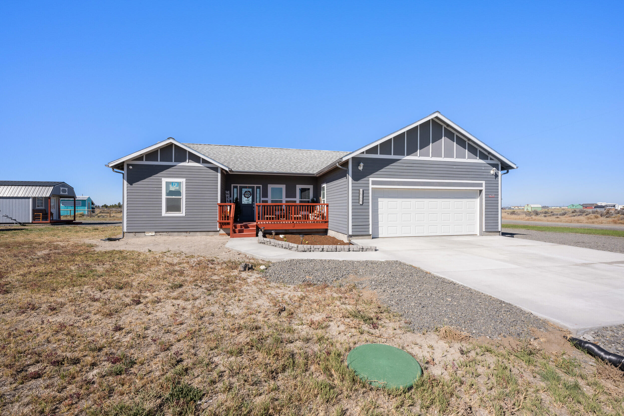 57654 Christmas Tree Road Christmas Valley, OR 97641 - Photo 5 of 40 57654 christmas tree ln (6 of 38)