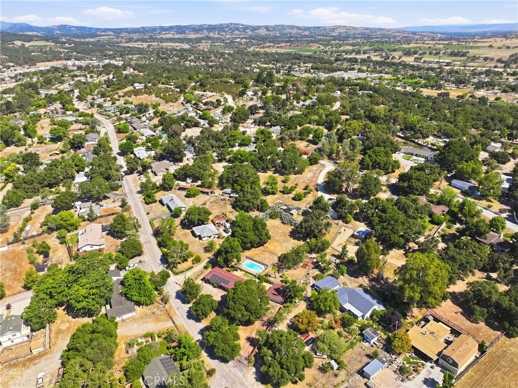 3855 Colima Road Atascadero, CA 93422 - Photo 48 of 53