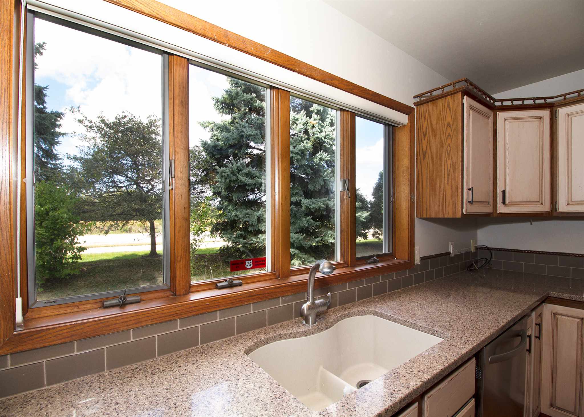 3324 East Ridge Place Bettendorf, IA 52722 - Photo 12 of 30 Gallery Image 12