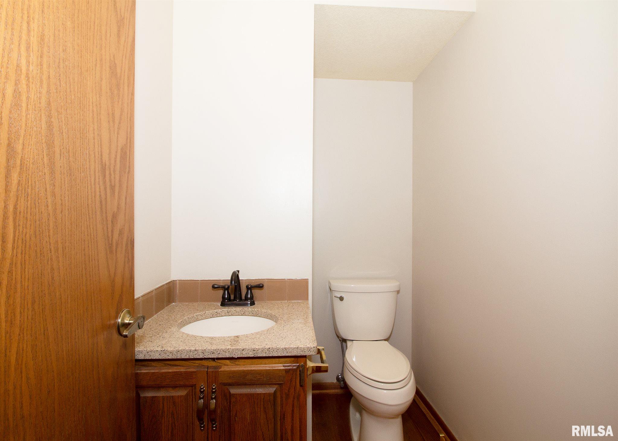 3324 East Ridge Place Bettendorf, IA 52722 - Photo 15 of 30 Gallery Image 15