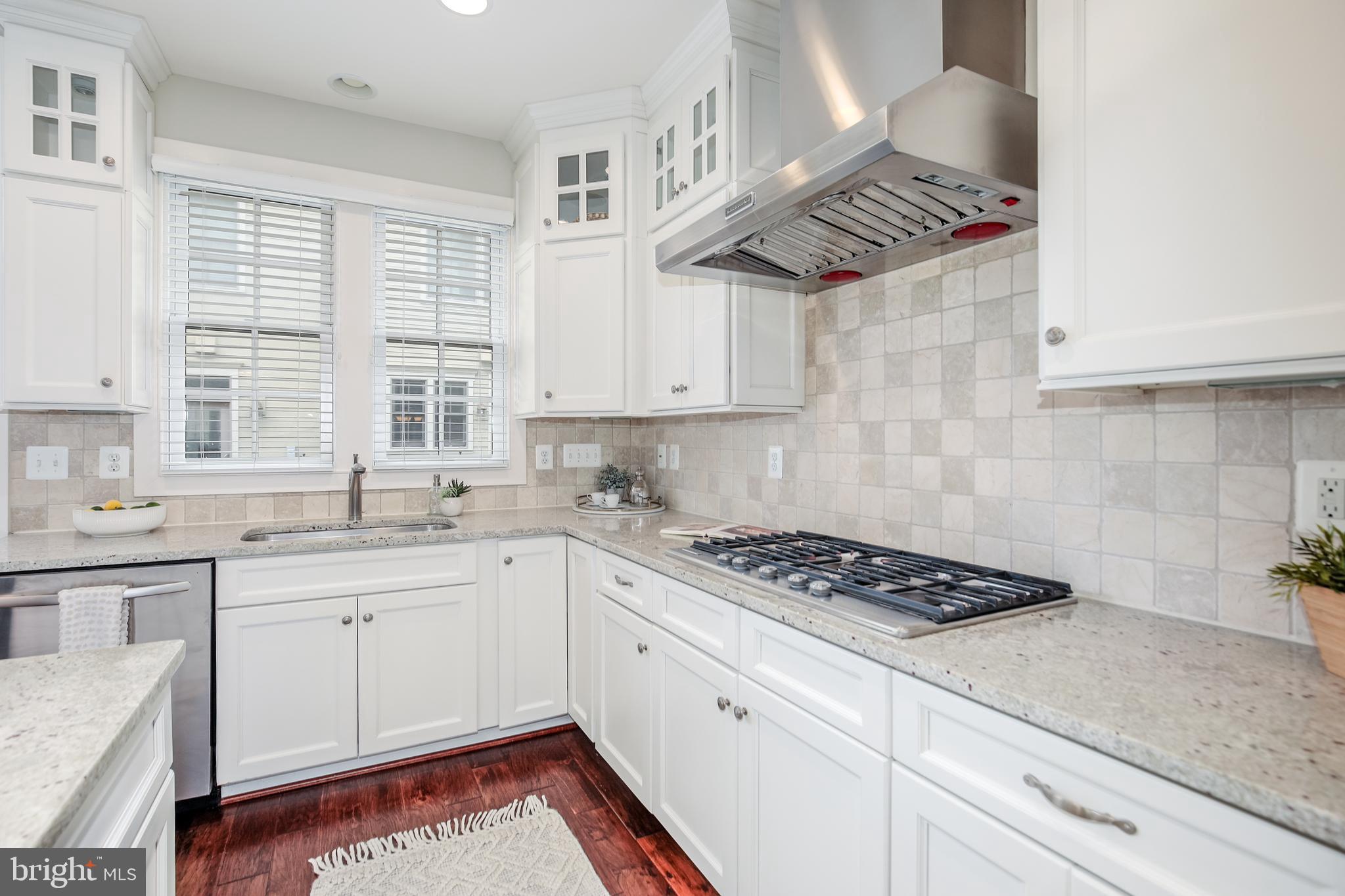 4539 Westhall Drive Washington, DC 20007 - Photo 8 of 40