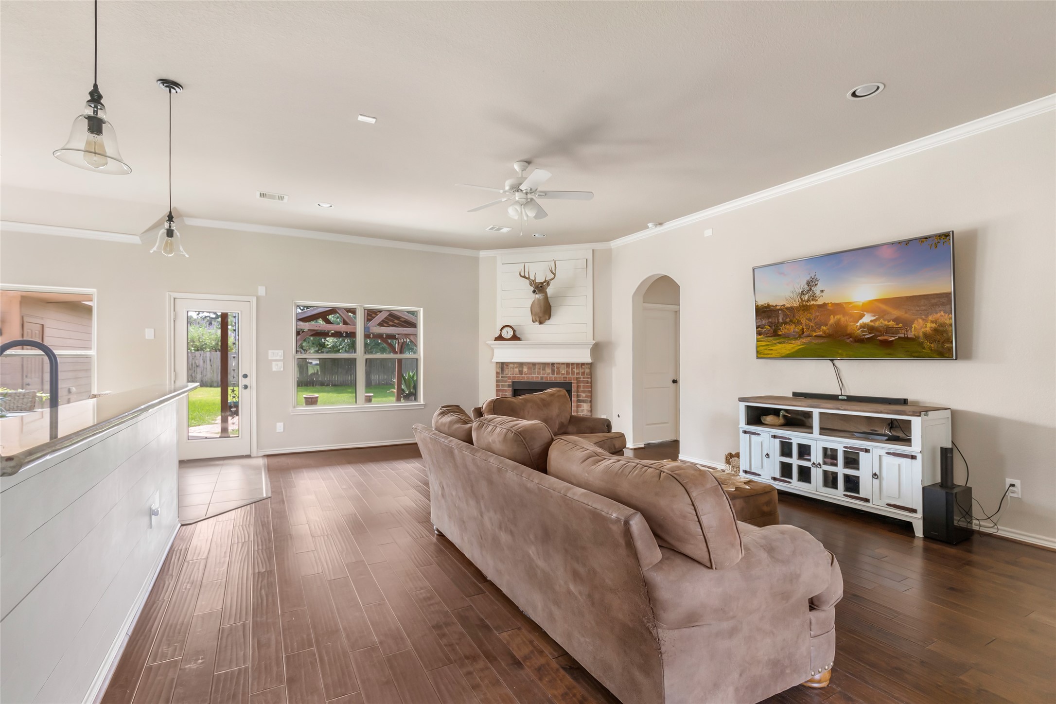 505 Ripkowski Drive Dayton, TX 77535 - Photo 9 of 28 Gallery Image 9