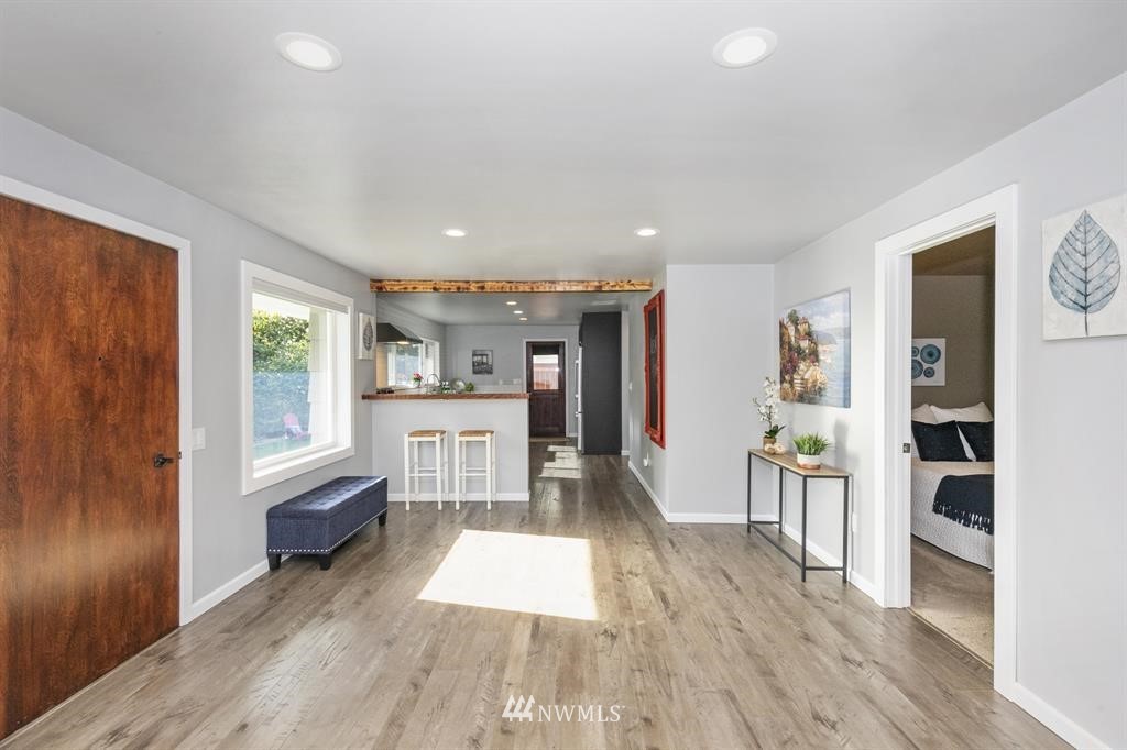 2020 Rocky Point Road Northwest Bremerton, WA 98312 - Photo 11 of 31 Gallery Image 11
