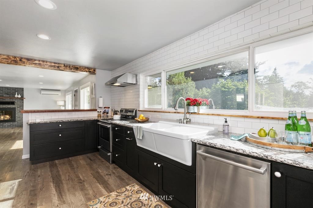 2020 Rocky Point Road Northwest Bremerton, WA 98312 - Photo 14 of 31 Gallery Image 14