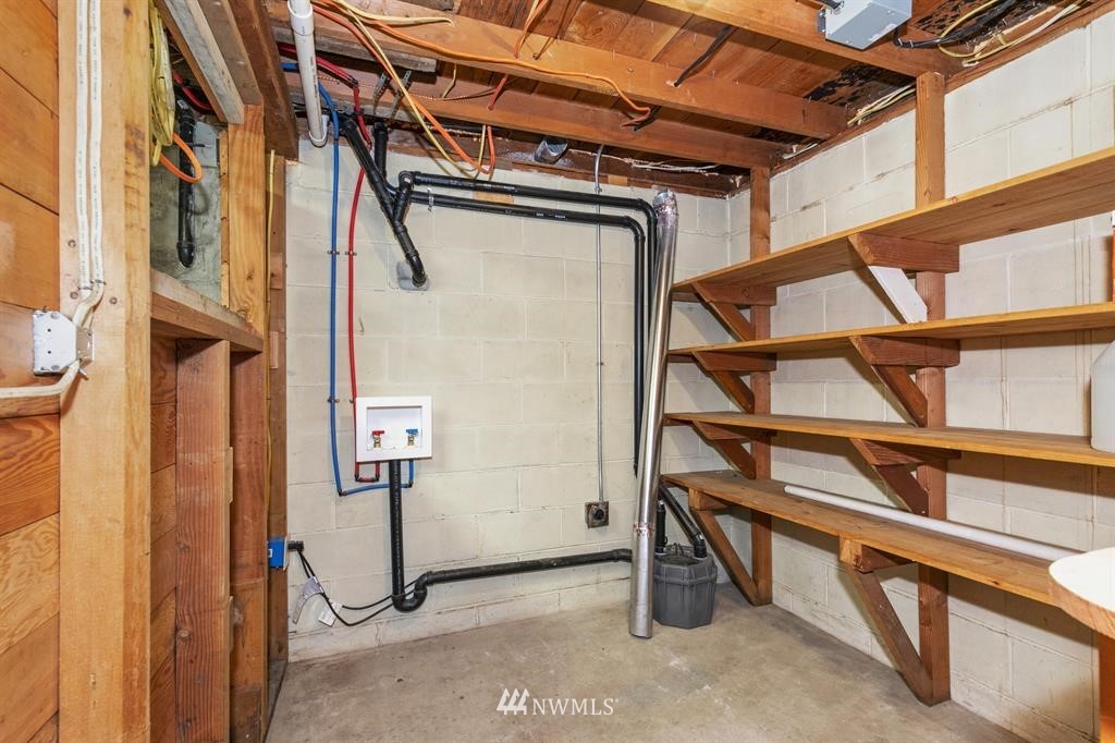 2020 Rocky Point Road Northwest Bremerton, WA 98312 - Photo 22 of 31 Gallery Image 22