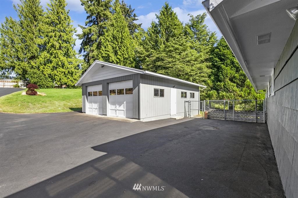 2020 Rocky Point Road Northwest Bremerton, WA 98312 - Photo 23 of 31 Gallery Image 23