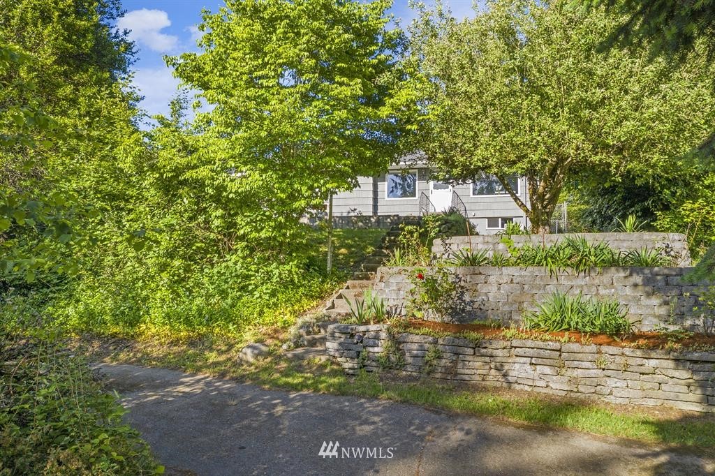 2020 Rocky Point Road Northwest Bremerton, WA 98312 - Photo 28 of 31 Gallery Image 28