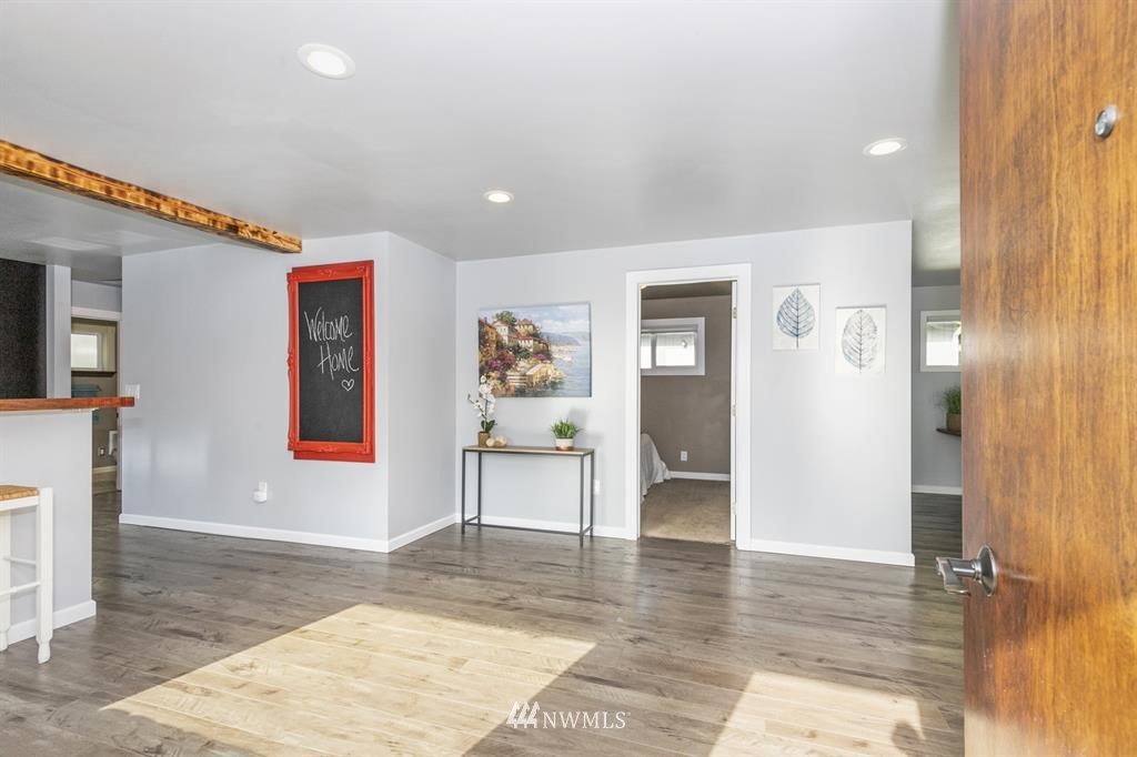 2020 Rocky Point Road Northwest Bremerton, WA 98312 - Photo 7 of 31 Gallery Image 7