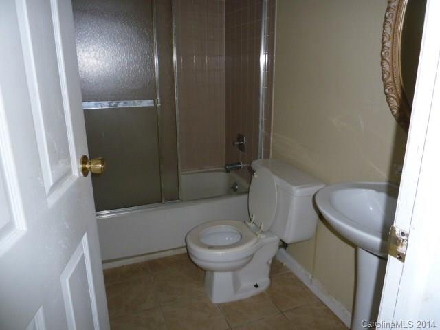 4700 Cheviot Road Charlotte, NC 28269 - Photo 16 of 18