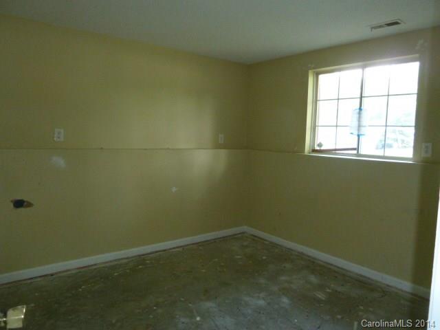 4700 Cheviot Road Charlotte, NC 28269 - Photo 17 of 18
