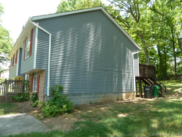 4700 Cheviot Road Charlotte, NC 28269 - Photo 3 of 18