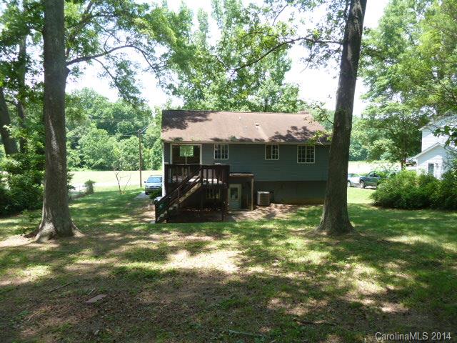 4700 Cheviot Road Charlotte, NC 28269 - Photo 7 of 18