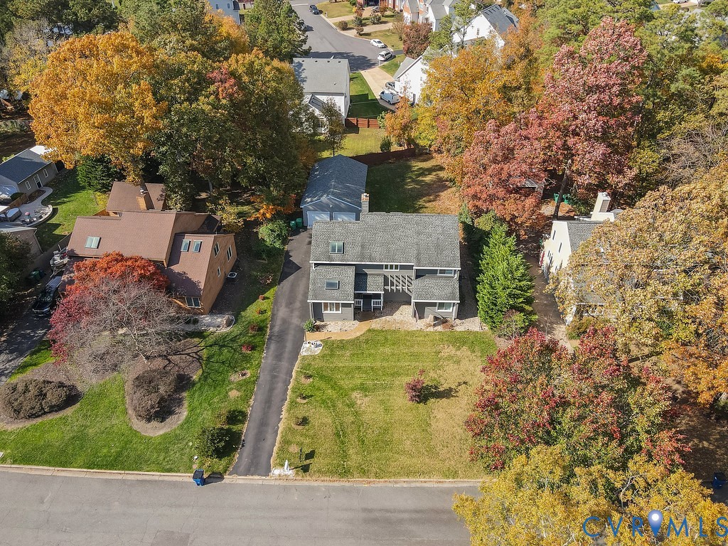 2602 Cox Road Henrico, VA 23233 - Photo 42 of 50 front view of a house with a yard