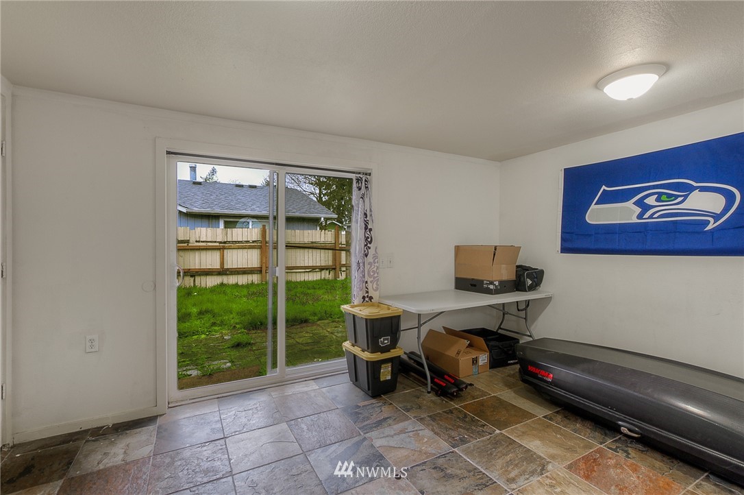 3922 Northeast 6th Street Renton, WA 98056 - Photo 11 of 15