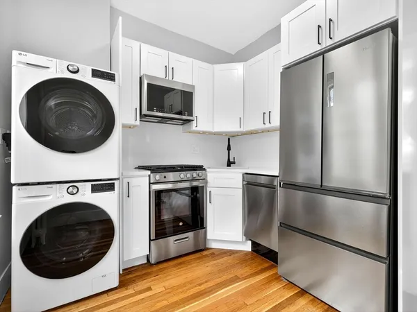 $2,975 | 1576 Cambridge Street, Unit 1F, Cambridge, MA 02138