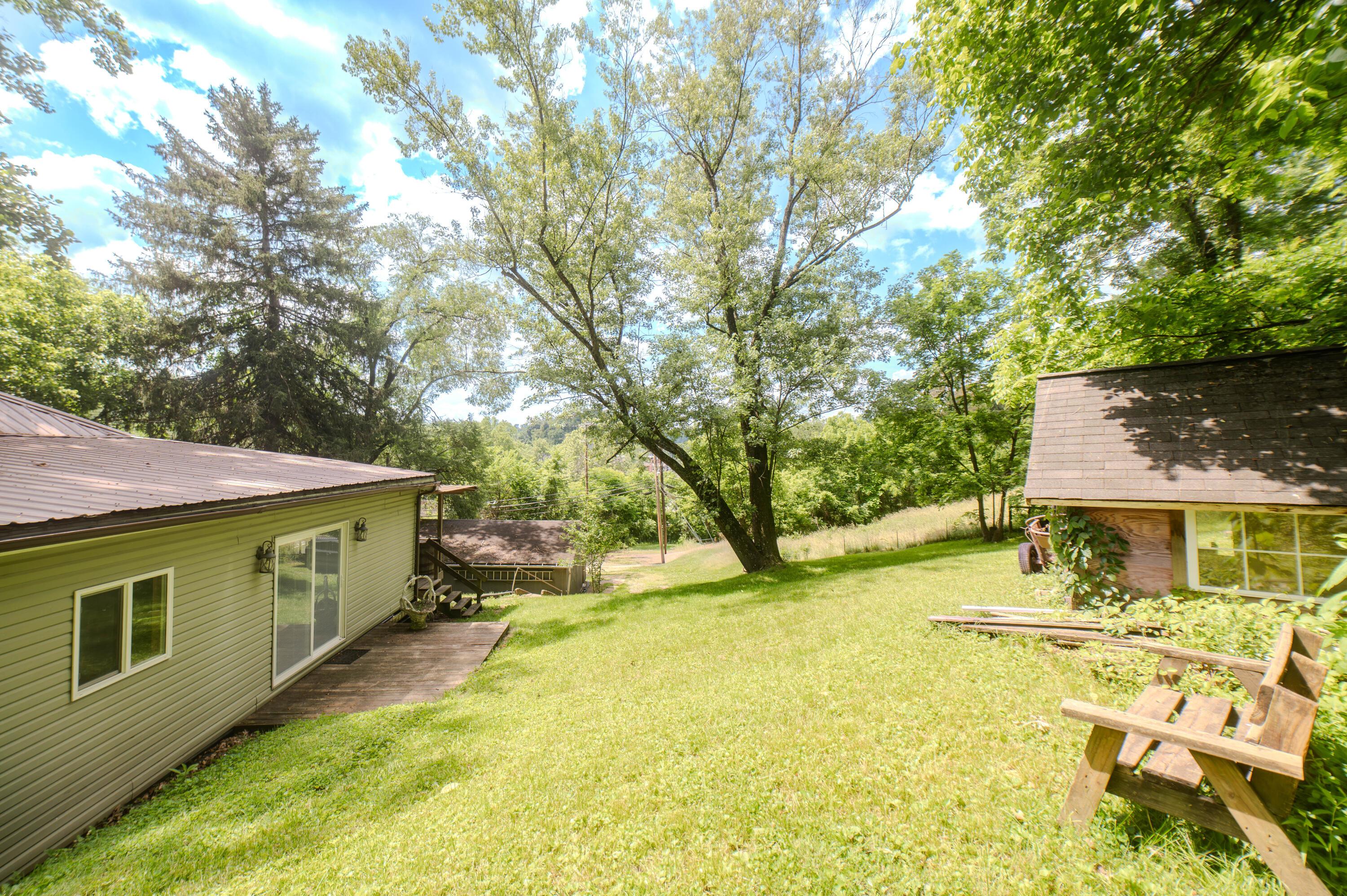 12 Spring Street Glouster, OH 45732 - Photo 6 of 24 DSC_8496