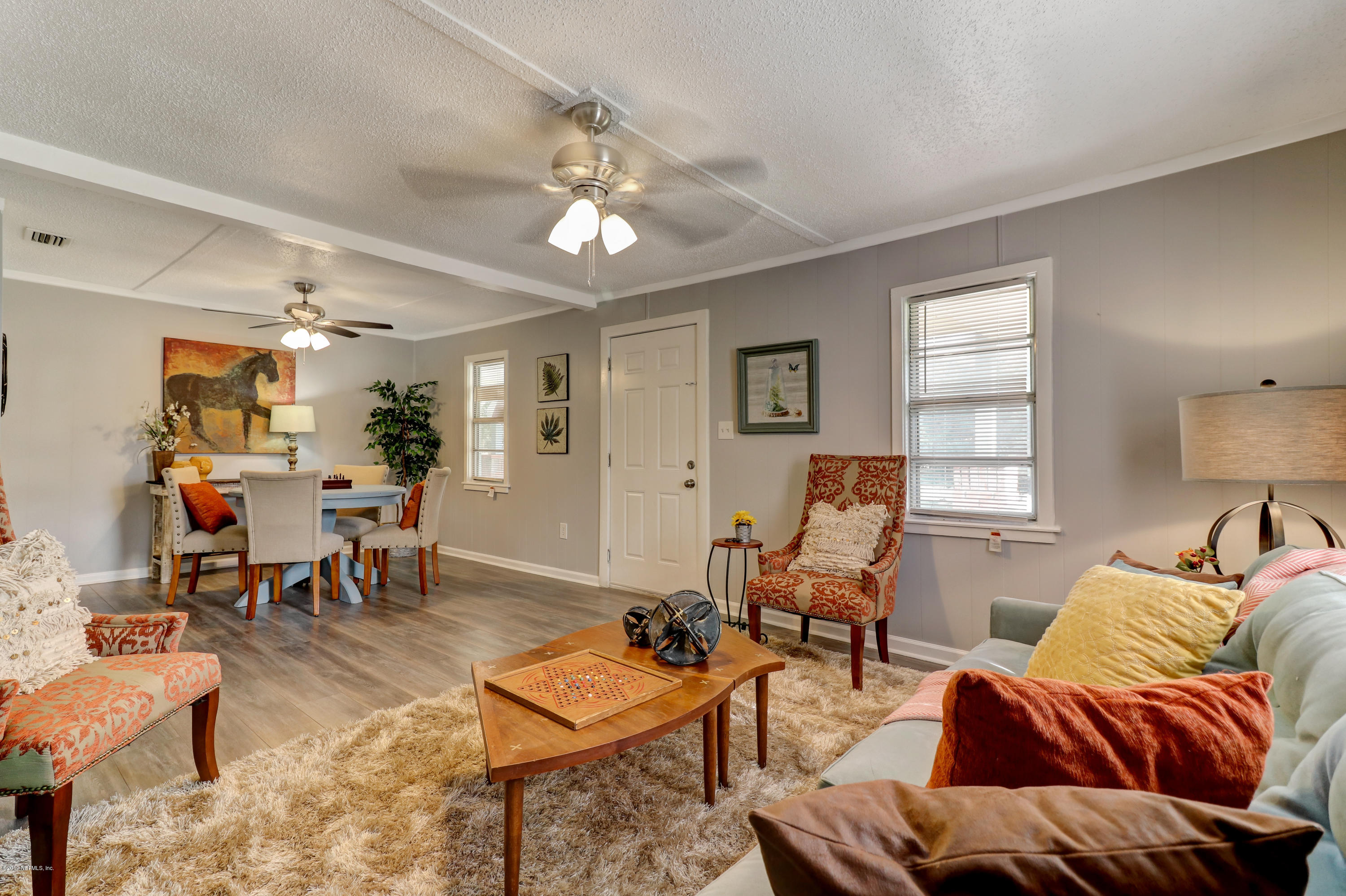 7054 Exline Road Jacksonville, FL 32222 - Photo 12 of 47 Living Room