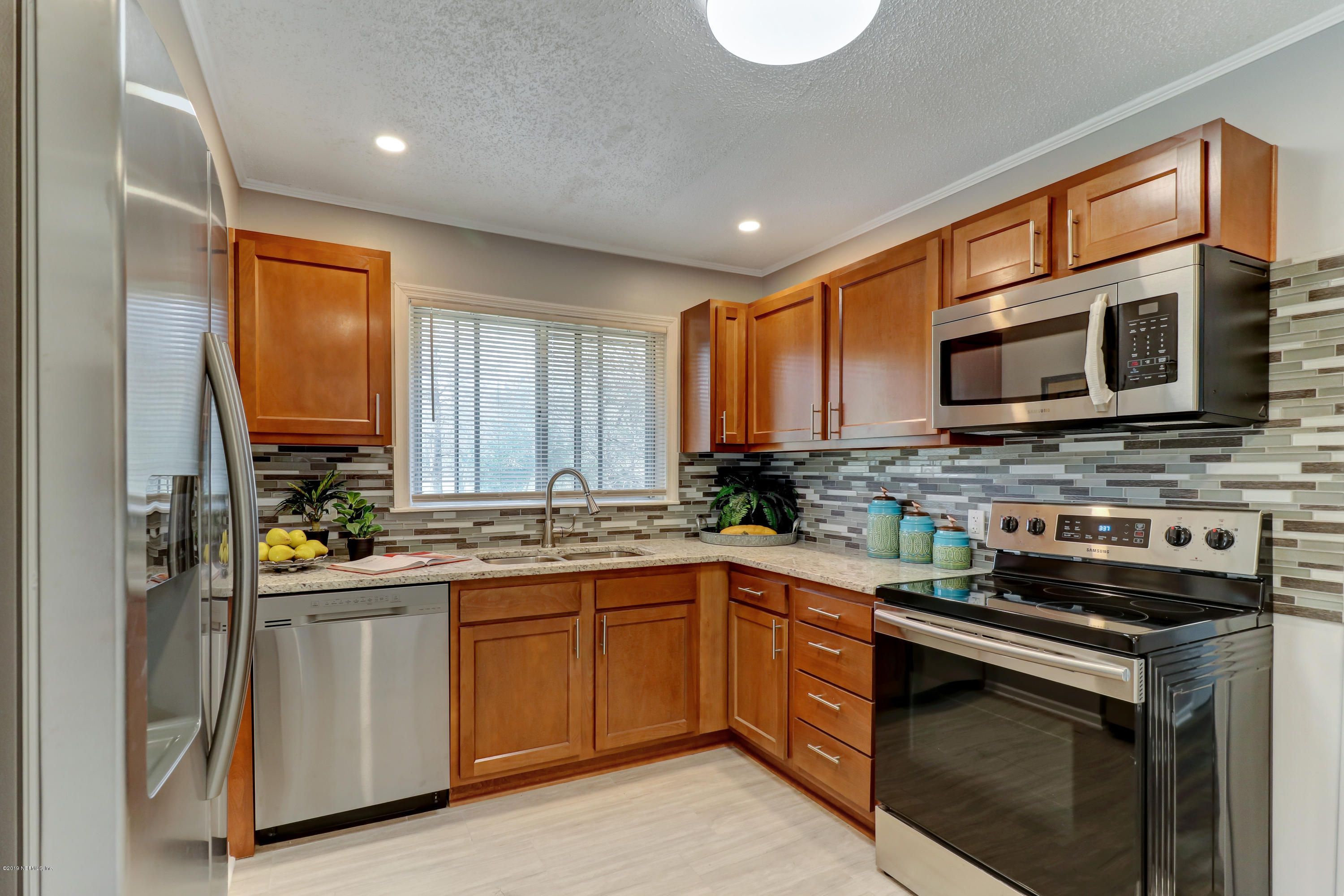 7054 Exline Road Jacksonville, FL 32222 - Photo 23 of 47 Kitchen