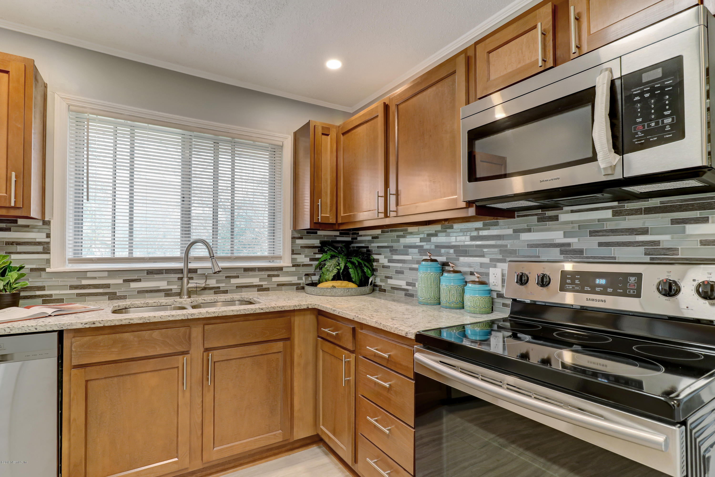 7054 Exline Road Jacksonville, FL 32222 - Photo 25 of 47 Kitchen