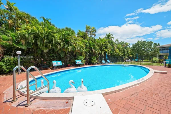 $1,900 | 1431 South 14th Avenue, Unit 212, Hollywood, FL 33020