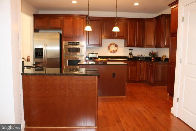445 Neepier Road Catonsville, MD 21228 - Photo 1 of 30 Kitchen #3