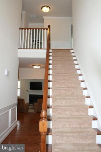 445 Neepier Road Catonsville, MD 21228 - Photo 17 of 30 Staircase