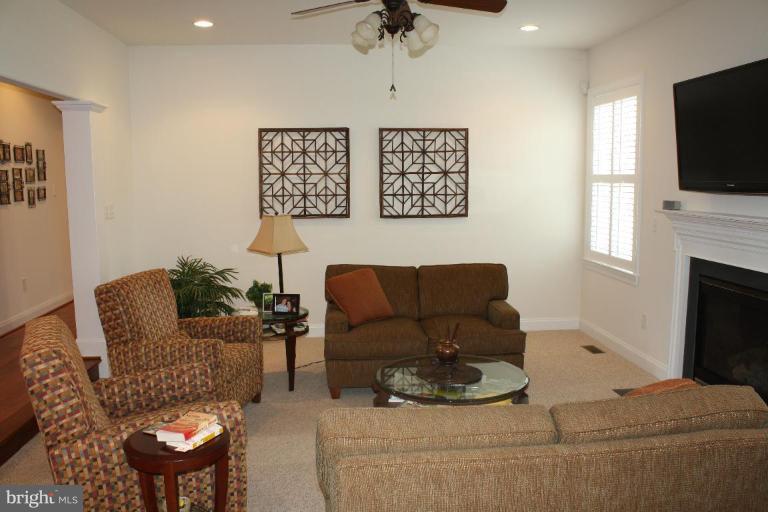 445 Neepier Road Catonsville, MD 21228 - Photo 7 of 30 Family Room #2