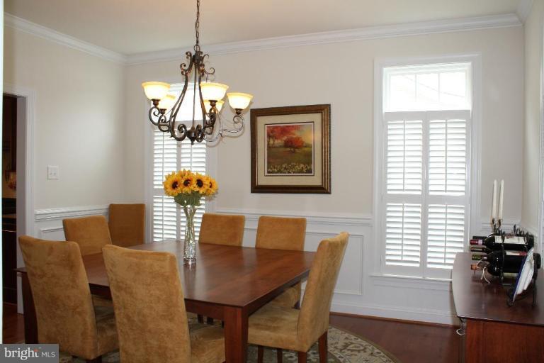 445 Neepier Road Catonsville, MD 21228 - Photo 9 of 30 Dining Room