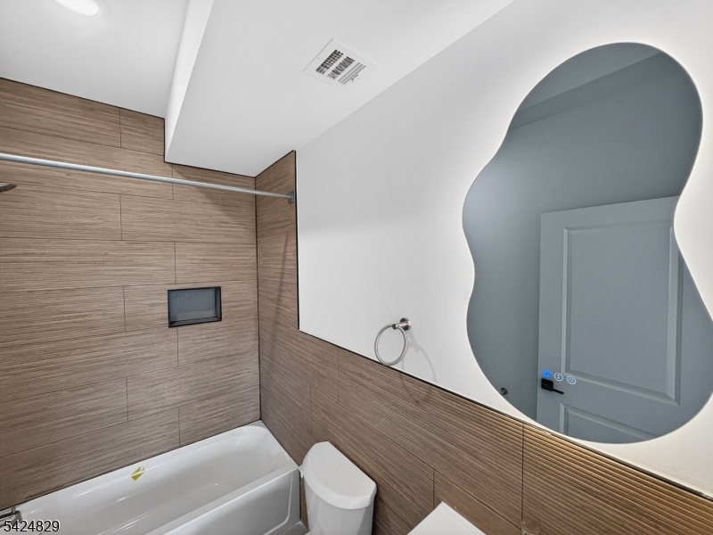 270 Hunterdon Street, Unit 1 Newark, NJ 07103 - Photo 19 of 35