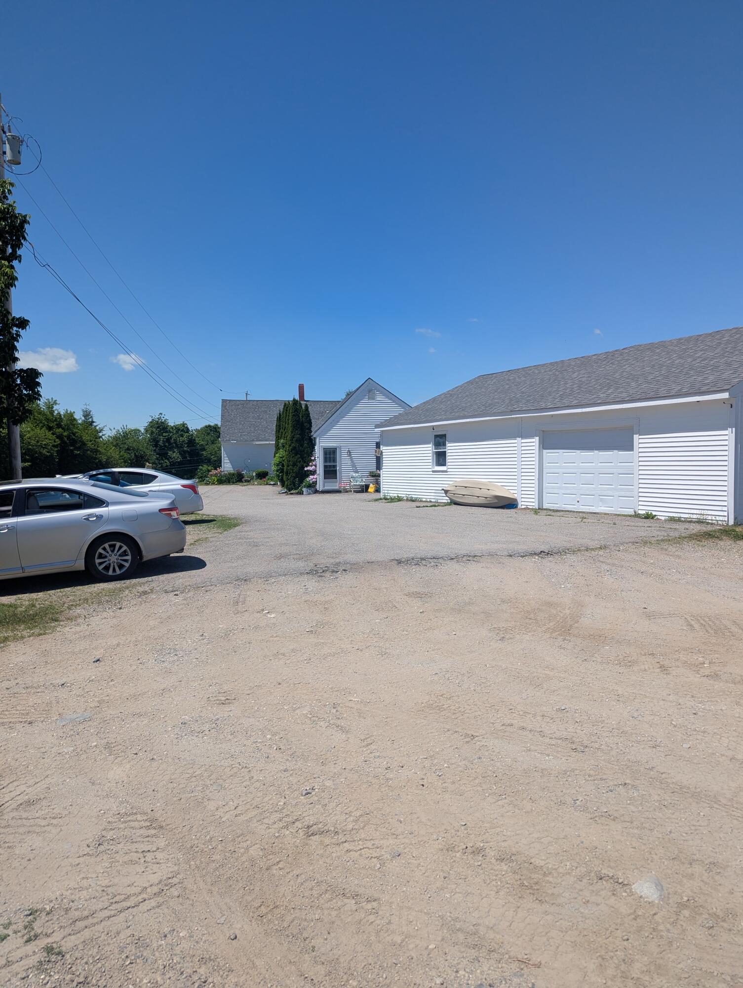 1055 Middle Road Warren, ME 04864 - Photo 12 of 31 PXL_20260613_155302889.MP
