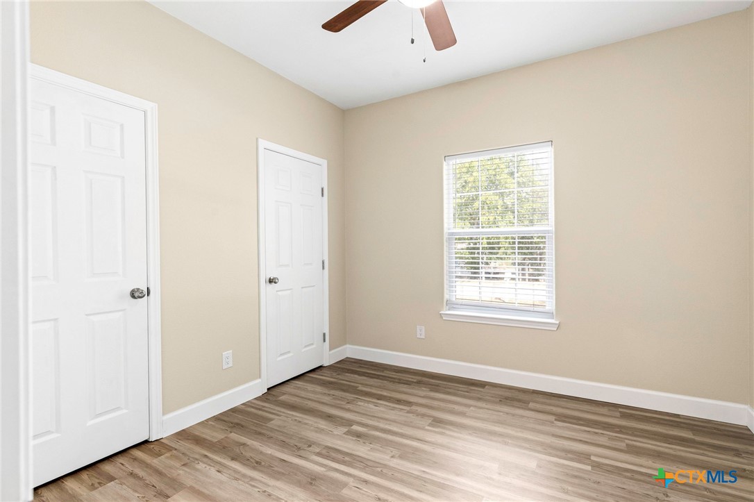 1628 Armstrong Street Luling, TX 78648 - Photo 11 of 22
