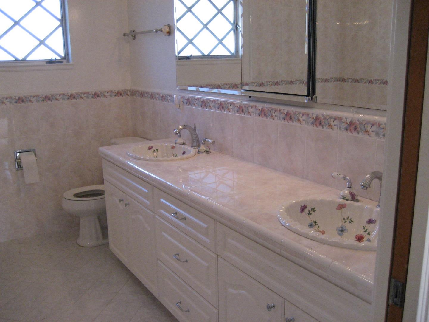 4 Rio Court Burlingame, CA 94010 - Photo 7 of 13