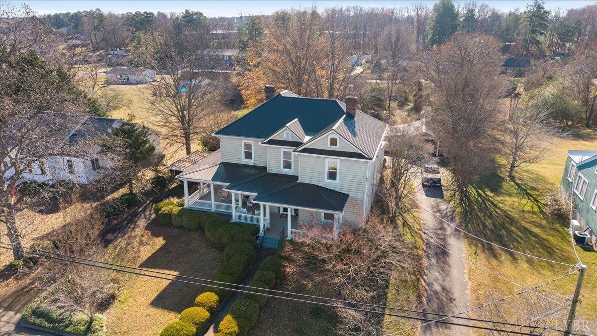 601 Henry Street Gretna, VA 24557 - Photo 44 of 46 an aerial view of a house with a yard
