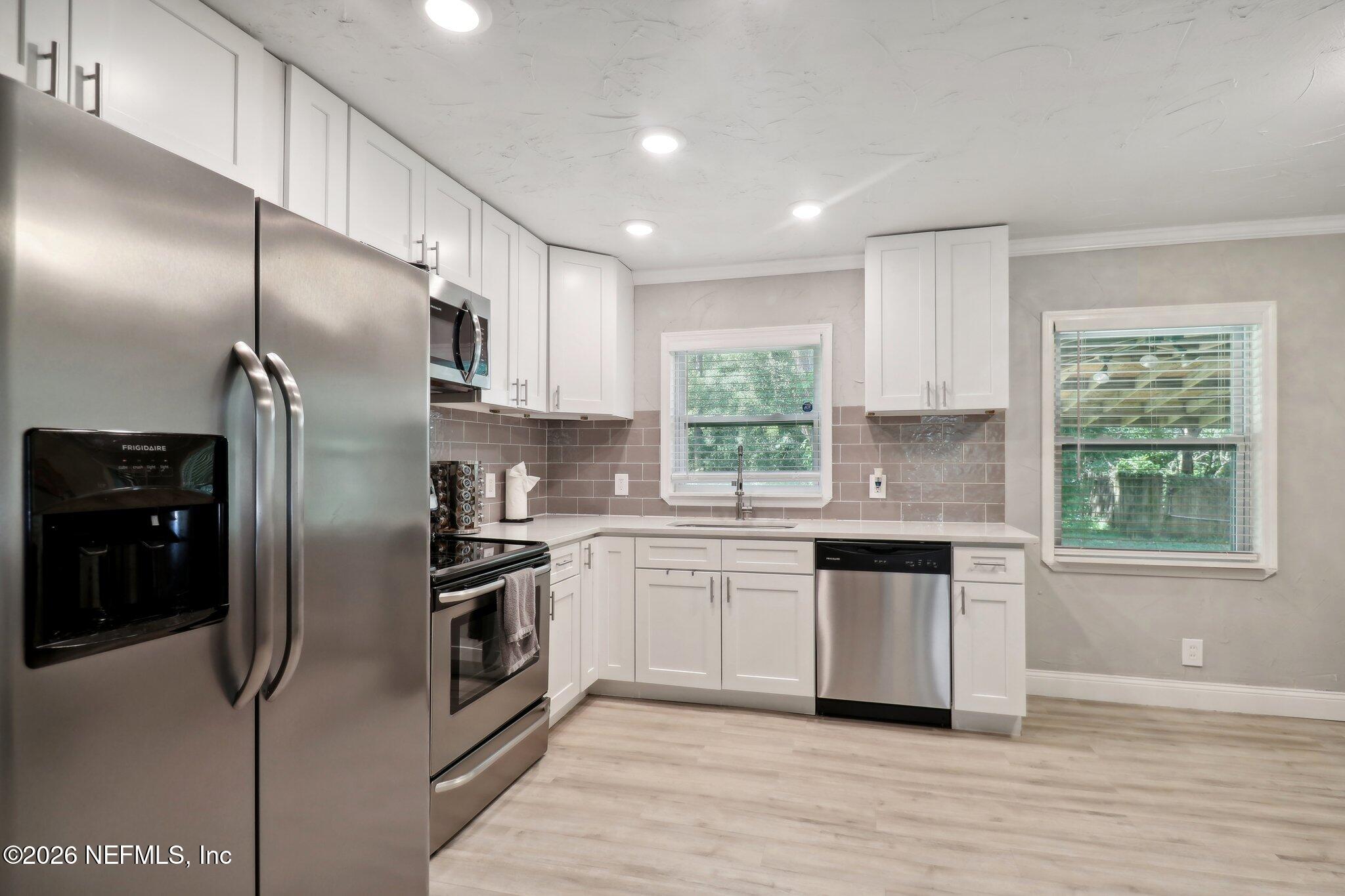 2150 Leon Road Jacksonville, FL 32246 - Photo 12 of 33 Kitchen