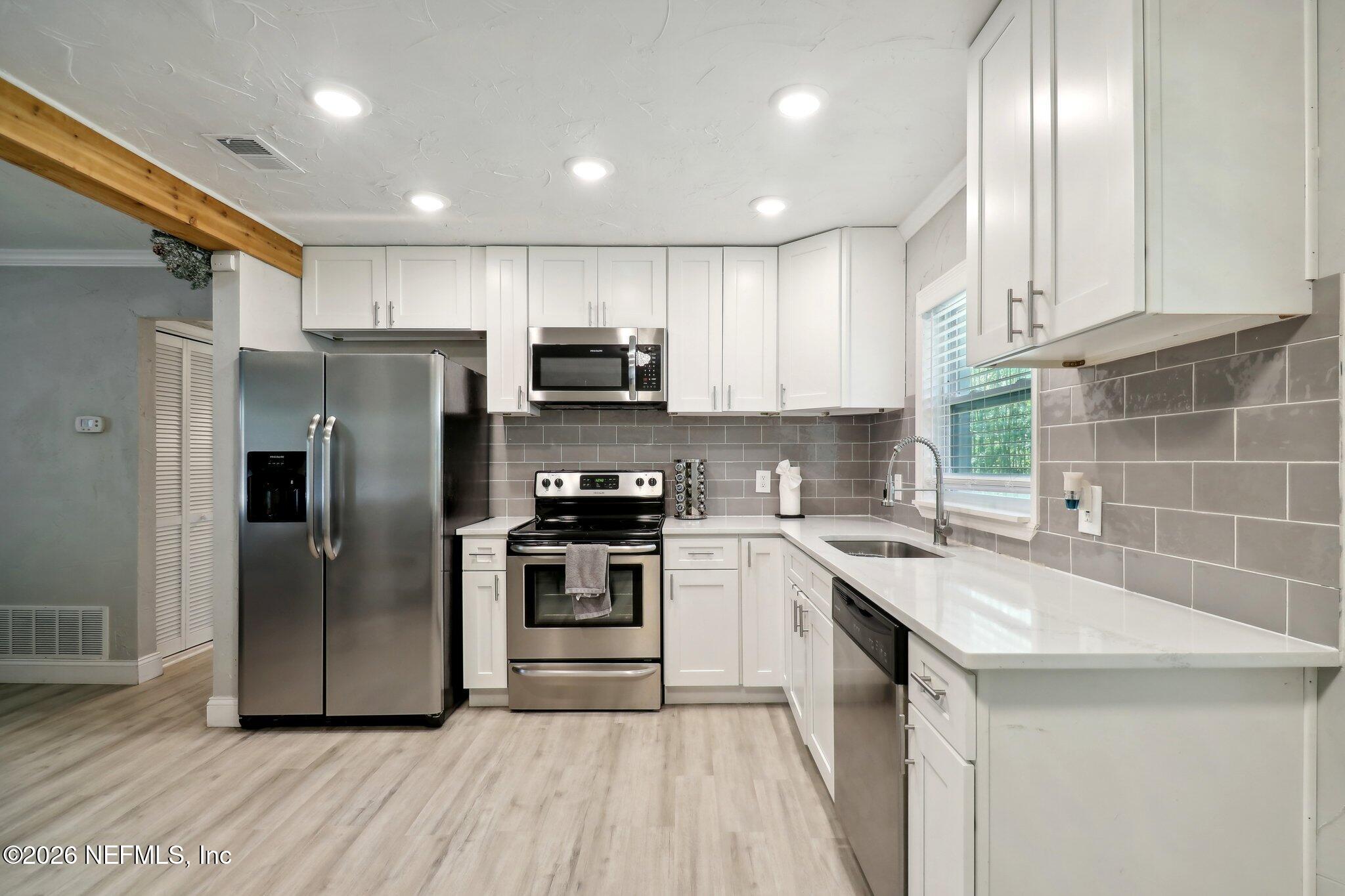2150 Leon Road Jacksonville, FL 32246 - Photo 13 of 33 Kitchen