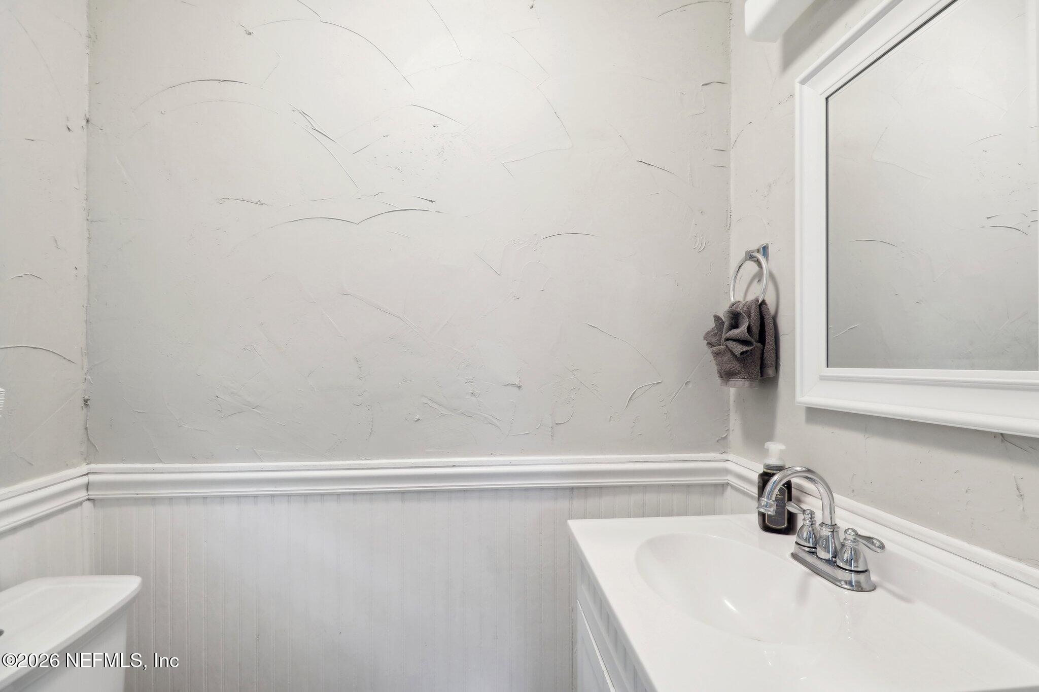 2150 Leon Road Jacksonville, FL 32246 - Photo 17 of 33 Half Bathroom