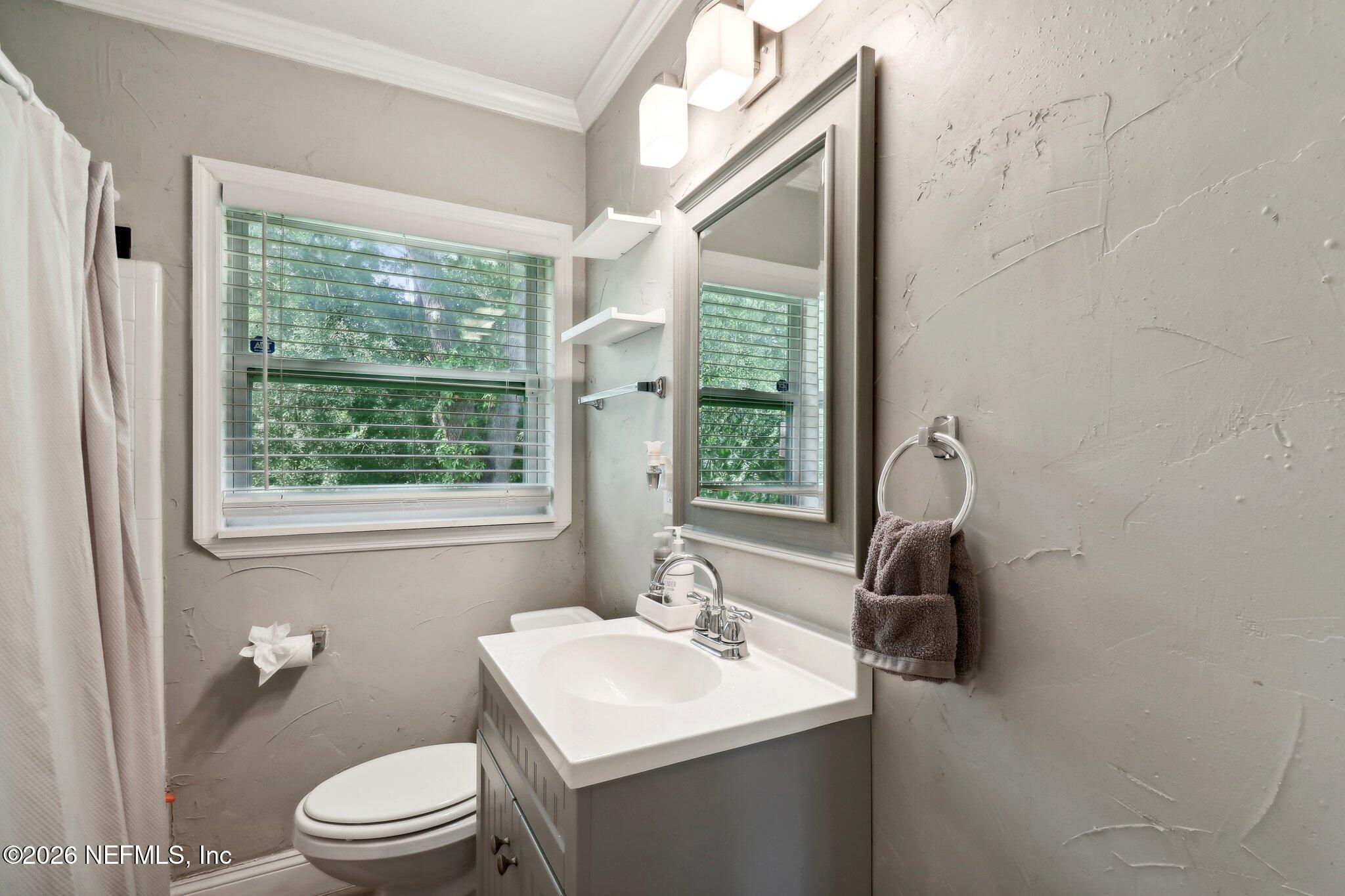 2150 Leon Road Jacksonville, FL 32246 - Photo 20 of 33 Bathroom
