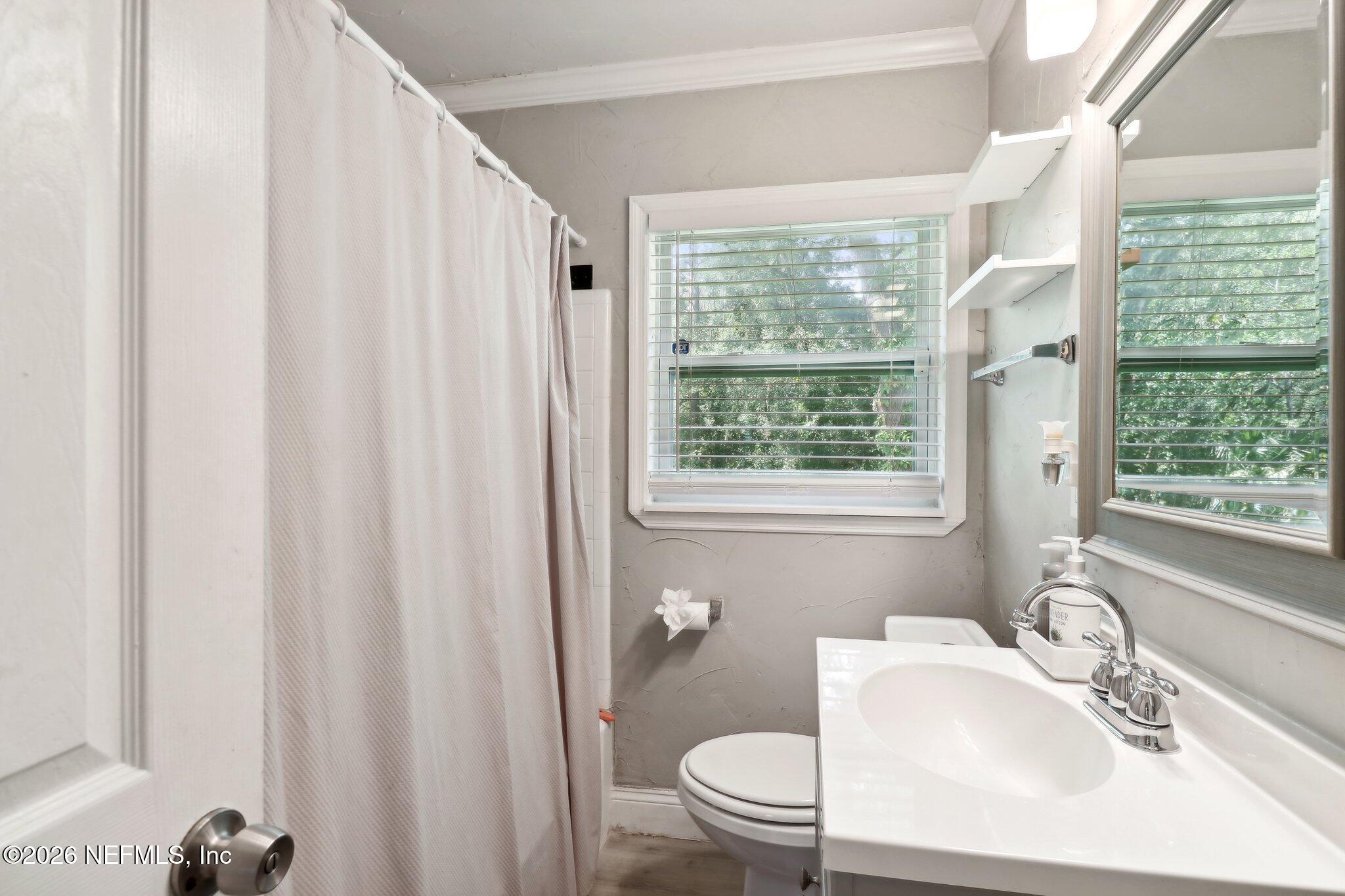2150 Leon Road Jacksonville, FL 32246 - Photo 21 of 33 Bathroom