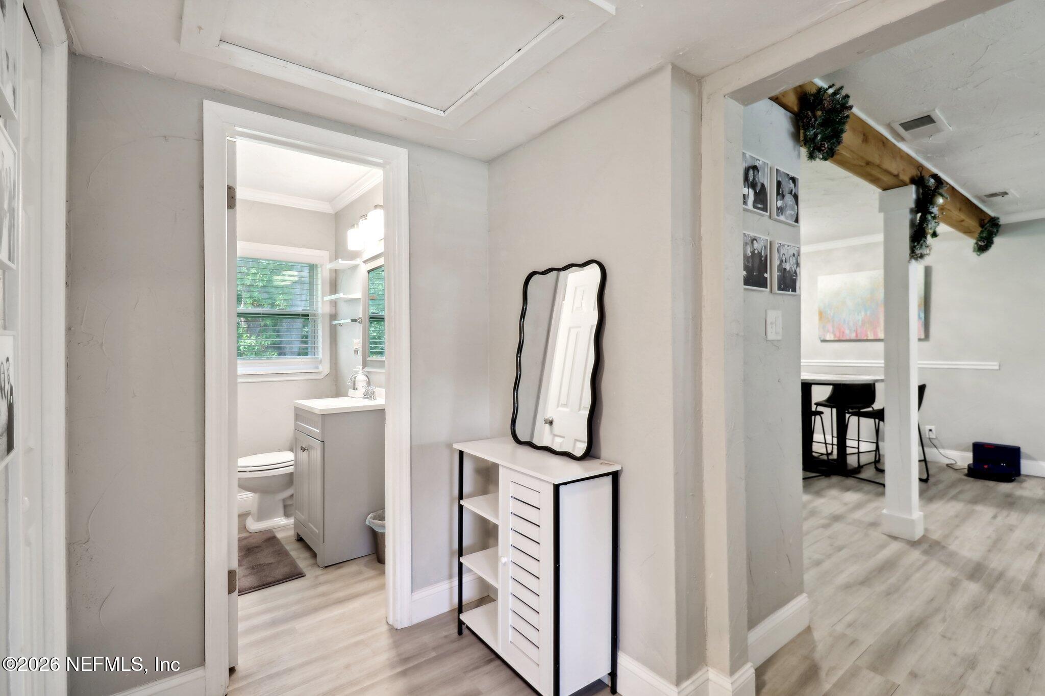 2150 Leon Road Jacksonville, FL 32246 - Photo 22 of 33 Hallway