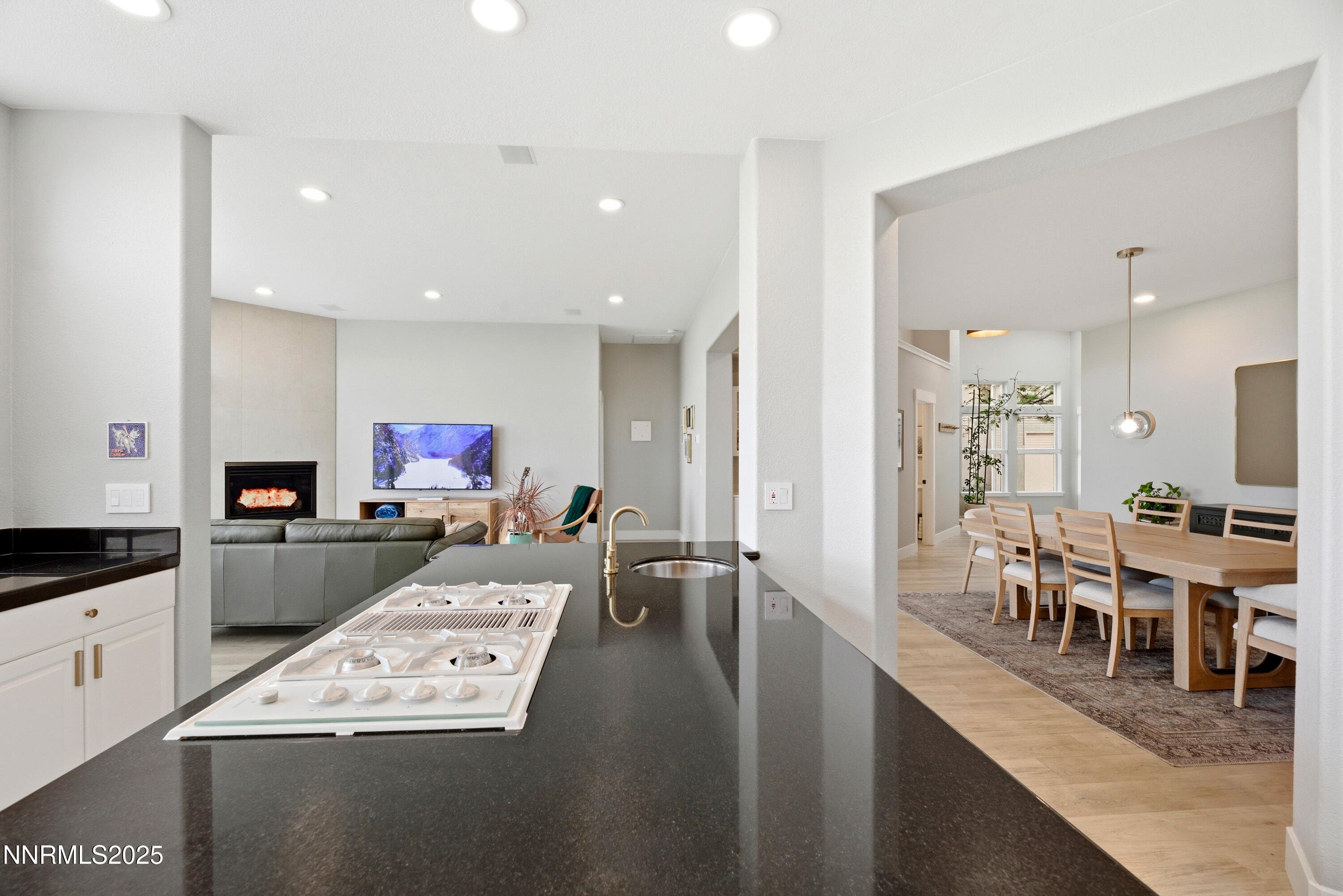 2648 Edgerock Road Reno, NV 89519 - Photo 13 of 76 13